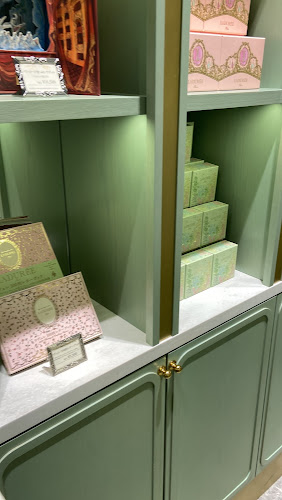 Comentarii opinii despre LADUREE 渋谷フードショー