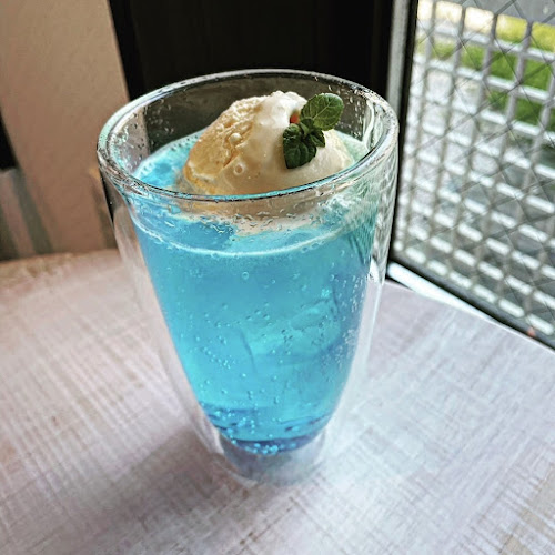 〒194-0032 東京都町田市本町田２６７２