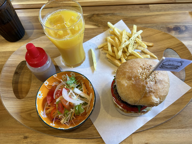 SOUTH SIDE BURGER（サウスサイドバーガー） - 田原本町