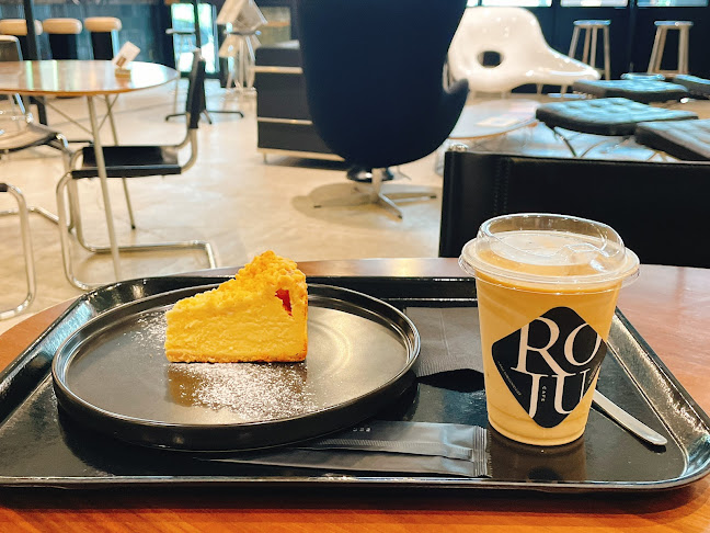 ROJU NAKAMEGURO - 目黒区