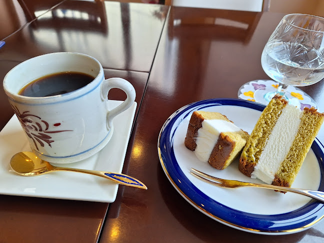 喫茶南山手八番館