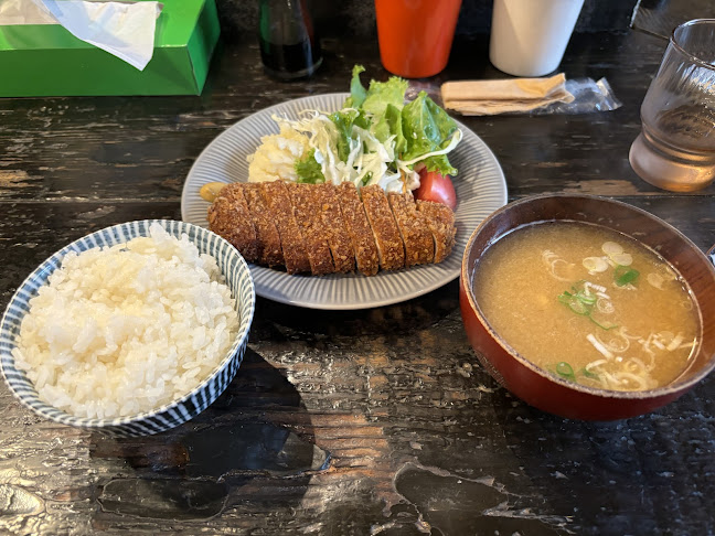 〒181-0013 東京都三鷹市下連雀２丁目２３−１５