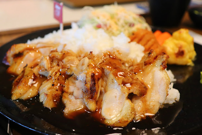 〒414-0044 静岡県伊東市川奈１４２８