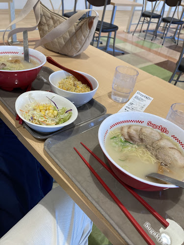 Comentarii opinii despre スガキヤ 長浜西友店