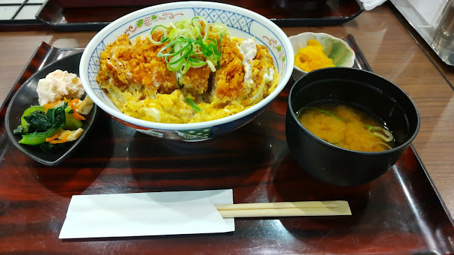 〒569-0804 大阪府高槻市紺屋町２−２−１ 4F