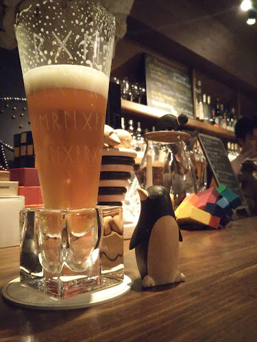 Opinii despre blanDouce bar&kitchen 新宿西口 în 新宿区 - 飲食業