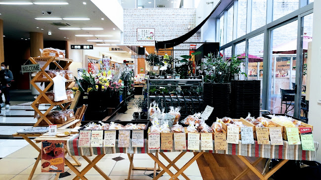 てづくりパンの喫茶店 PANDArosso - 飲食業