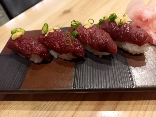 跳ね馬 - 飲食業