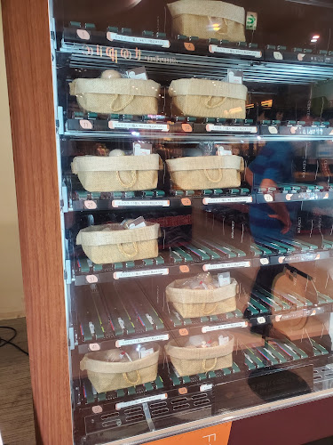 〒464-0858 愛知県名古屋市千種区千種２丁目１６−１３ イオンタウン千種 1F