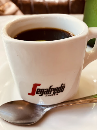 Opinii despre ラ・ベントゥーラ în 練馬区 - 飲食業