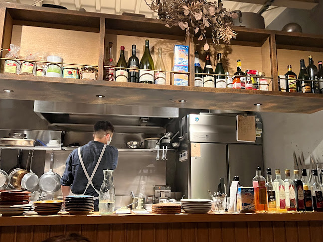 〒650-0012 兵庫県神戸市中央区北長狭通３丁目２−１４ １階