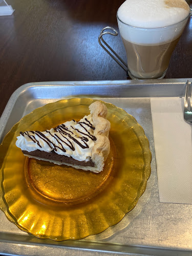 〒248-0016 神奈川県鎌倉市長谷２丁目４−６