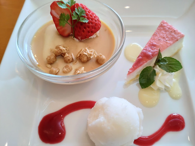 Opinii despre トックブランシュ館山 în 館山市 - 飲食業