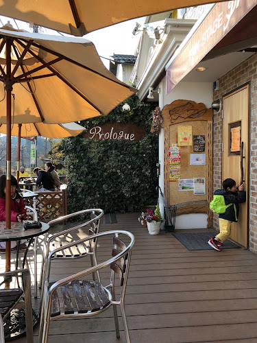 〒225-0001 神奈川県横浜市青葉区美しが丘西１丁目３−１０