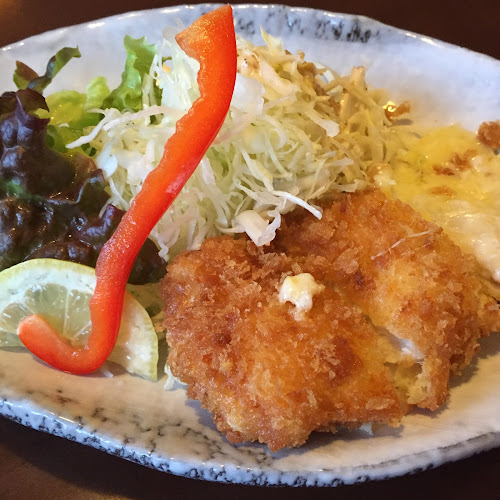 〒684-0052 鳥取県境港市麦垣町３３２３−１１