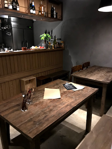 Comentarii opinii despre WINE STAND caprino