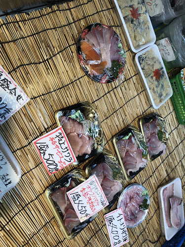 Opinii despre 岡屋生魚店 în 岡山市 - 飲食業