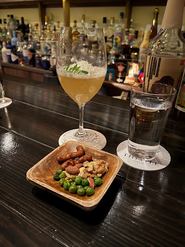 バー シスル - 飲食業