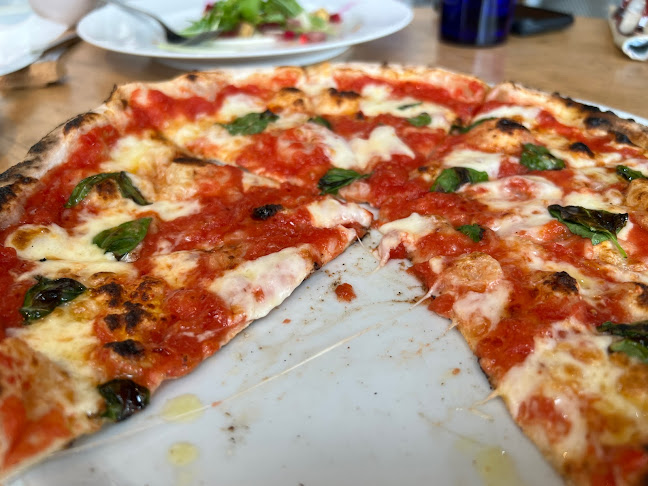 カフェBARN’S - 飲食業