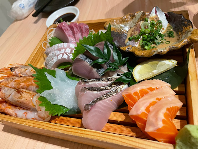 Opinii despre 海鮮ともつ鍋 たき家 în 福岡市 - 飲食業