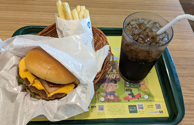 Opinii despre モスバーガー蒲田東店 în 大田区 - 飲食業