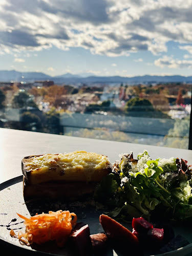 〒190-0014 東京都立川市緑町３−１