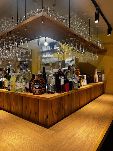 港町のイタリアン モンテロッソ - 飲食業