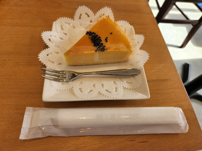 Cafe Dining&Bar FLAT カフェ ダイニングバー フラット - 飲食業