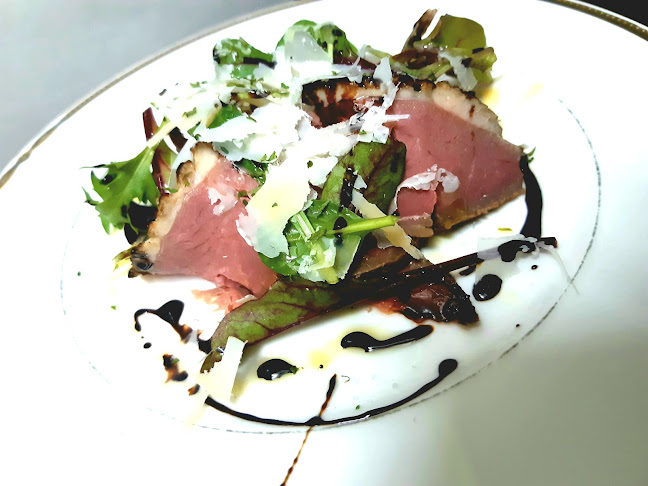 ワインと料理 セラヴィ - 飲食業