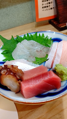 巻き押鮨専門 魚勝 - 飲食業