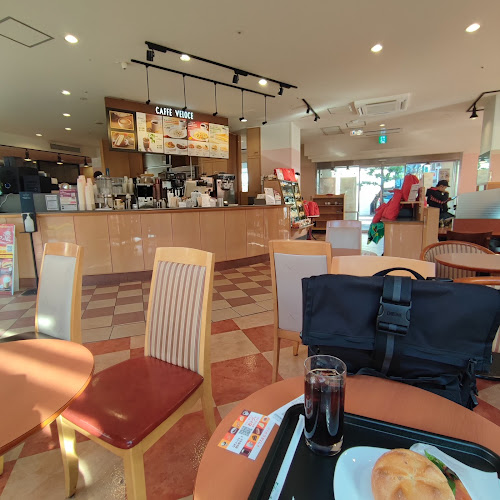 カフェ・ベローチェ 新橋四丁目店 - 飲食業