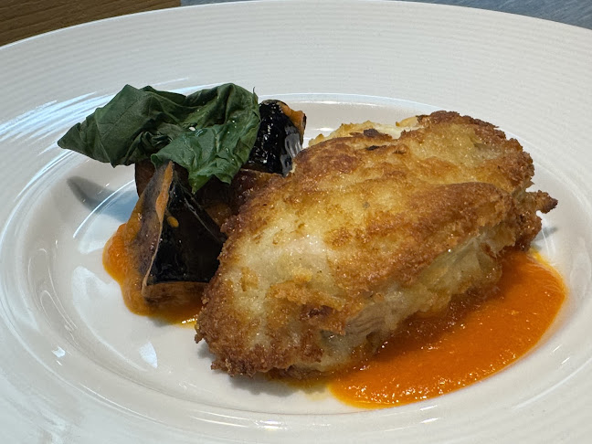 〒541-0057 大阪府大阪市中央区北久宝寺町４丁目２−３ Forum・北久宝寺 1F