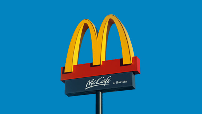 マクドナルド 横浜ベイクォーター店 - 飲食業