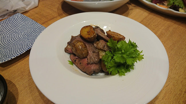 Comentarii opinii despre 牛たん炭焼 利久 泉本店