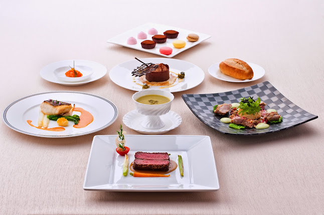 Opinii despre ソルプレーサ în 松本市 - 飲食業