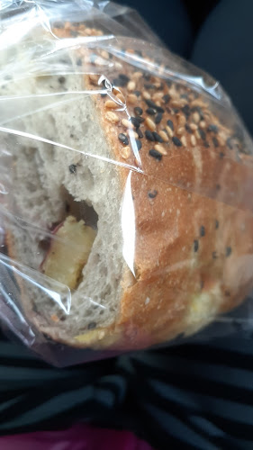 Comentarii opinii despre いちご畑のパン工房・エピ