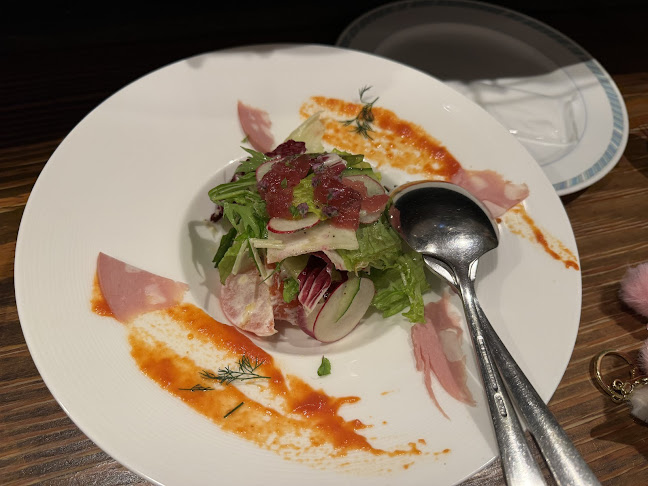 オステリア ジリ - 飲食業