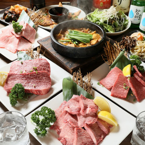 ホルモン本舗我家 - 飲食業