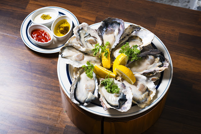 WINE RESTAURANT THE ATTACHMENT 横浜鶴屋町店