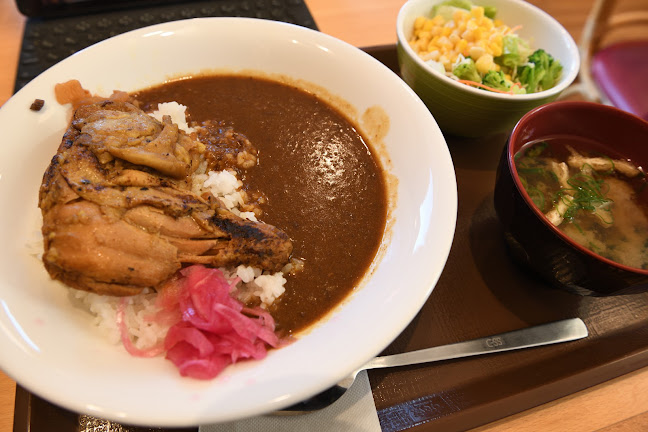 〒407-0003 山梨県韮崎市藤井町北下條１３５８−１