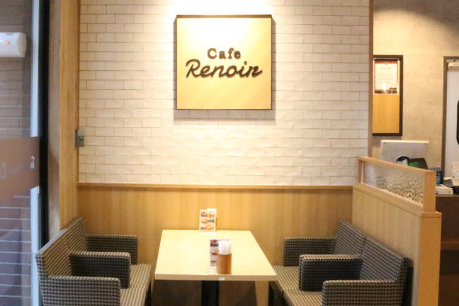 Opinii despre カフェ ルノアール 横浜元町店 în 横浜市 - 飲食業