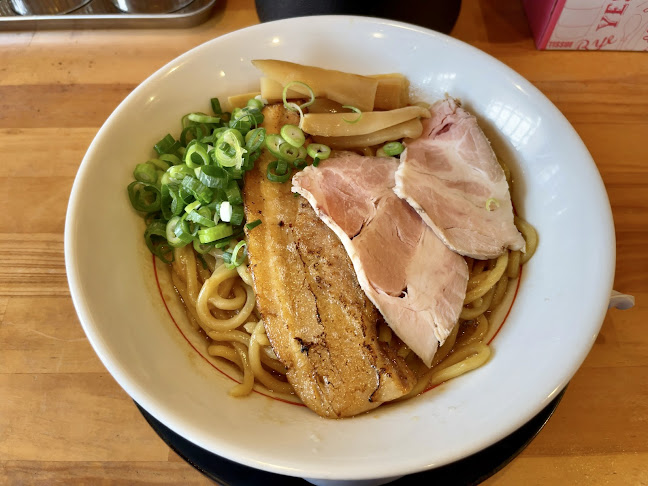 麺屋 すする - 飲食業