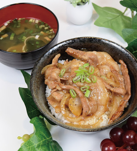 Opinii despre コンセプトカフェ スターリーフォレスト în 名古屋市 - 飲食業