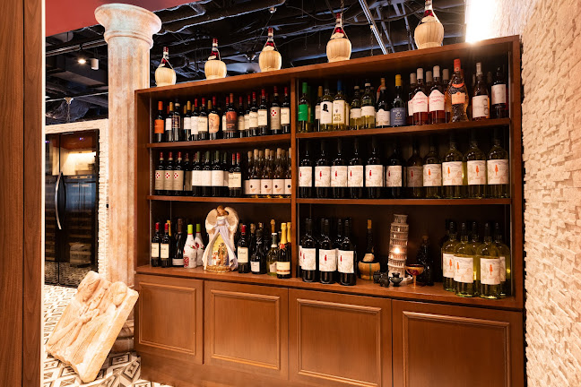 Comentarii opinii despre イルキャンティ パラディーソ西新宿店