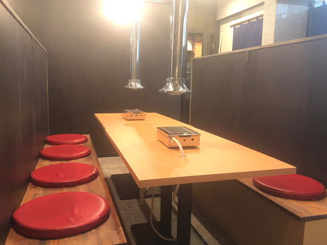 焼肉家 肉汁センター