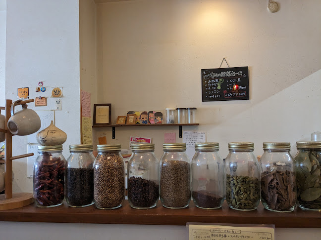 Opinii despre OKANO CURRY (オカノカリー) în 福岡市 - 飲食業