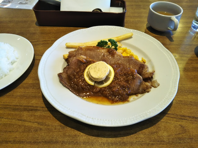 ロイヤルホスト小平学園店 - 飲食業