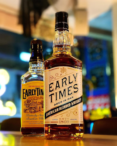 Bar Basement(バー ベースメント) - 飲食業