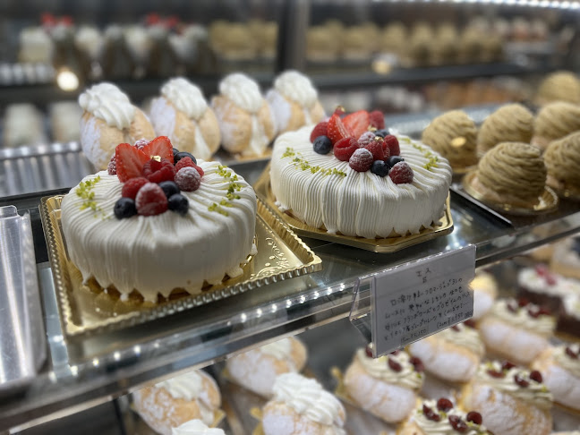 パティスリー エス - 飲食業