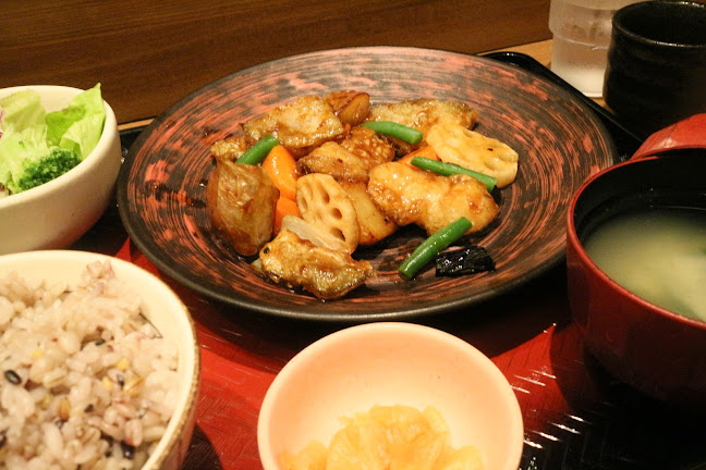大戸屋ごはん処 上大岡駅前店 - 横浜市